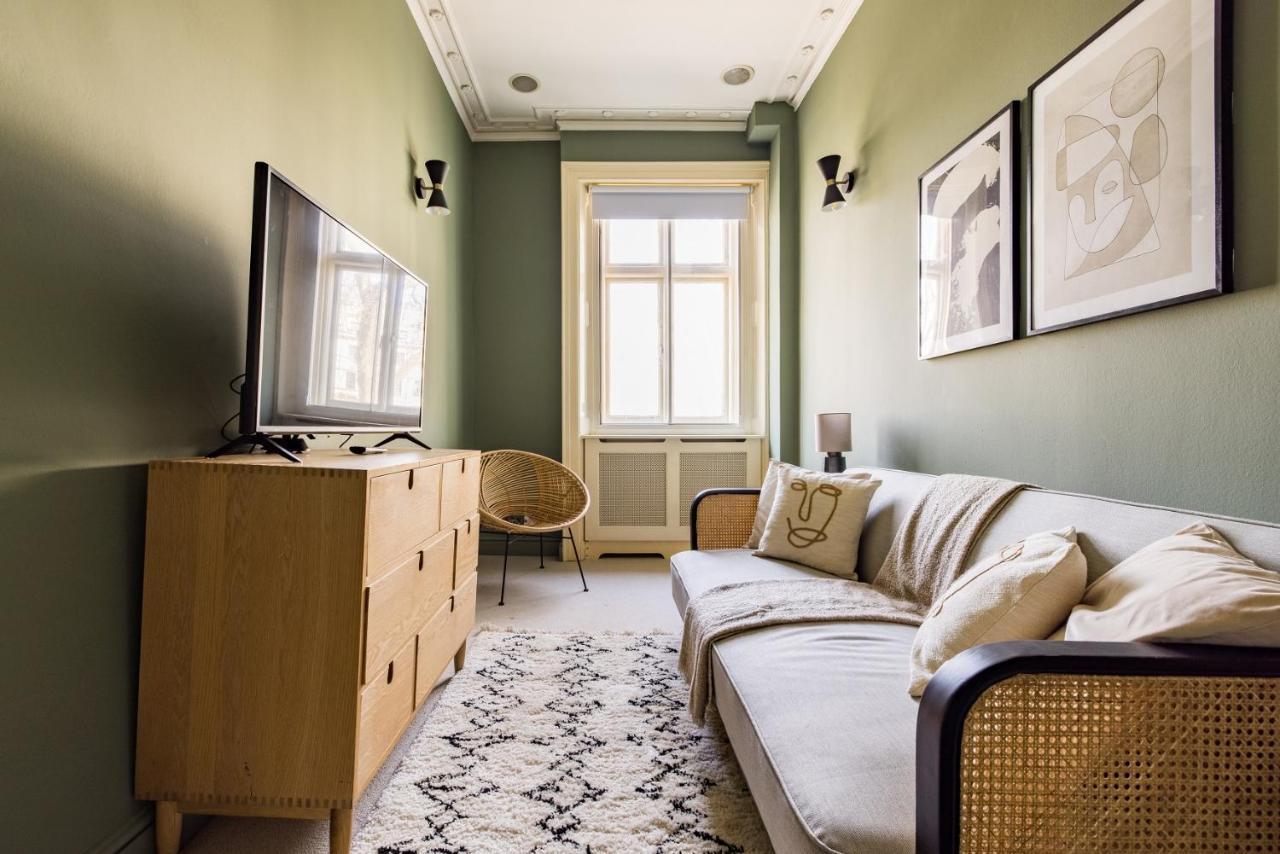 Apartament The Sussex Garden Retreat - Elegant 2Bdr Flat Londyn Zewnętrze zdjęcie